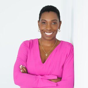 Meet your Posher, Damika